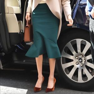 ASO Meghan Markle Duchess of Sussex Greta Constantine Green Fluted Skirt SZ 6